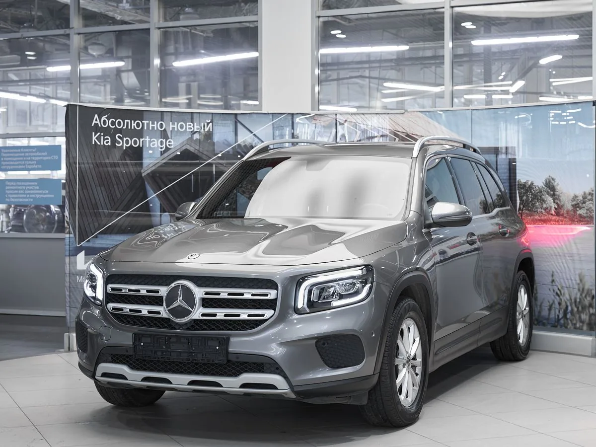 Mercedes-Benz GLB 200 1.3 AMT (150 л.с.), 2020, фото 1