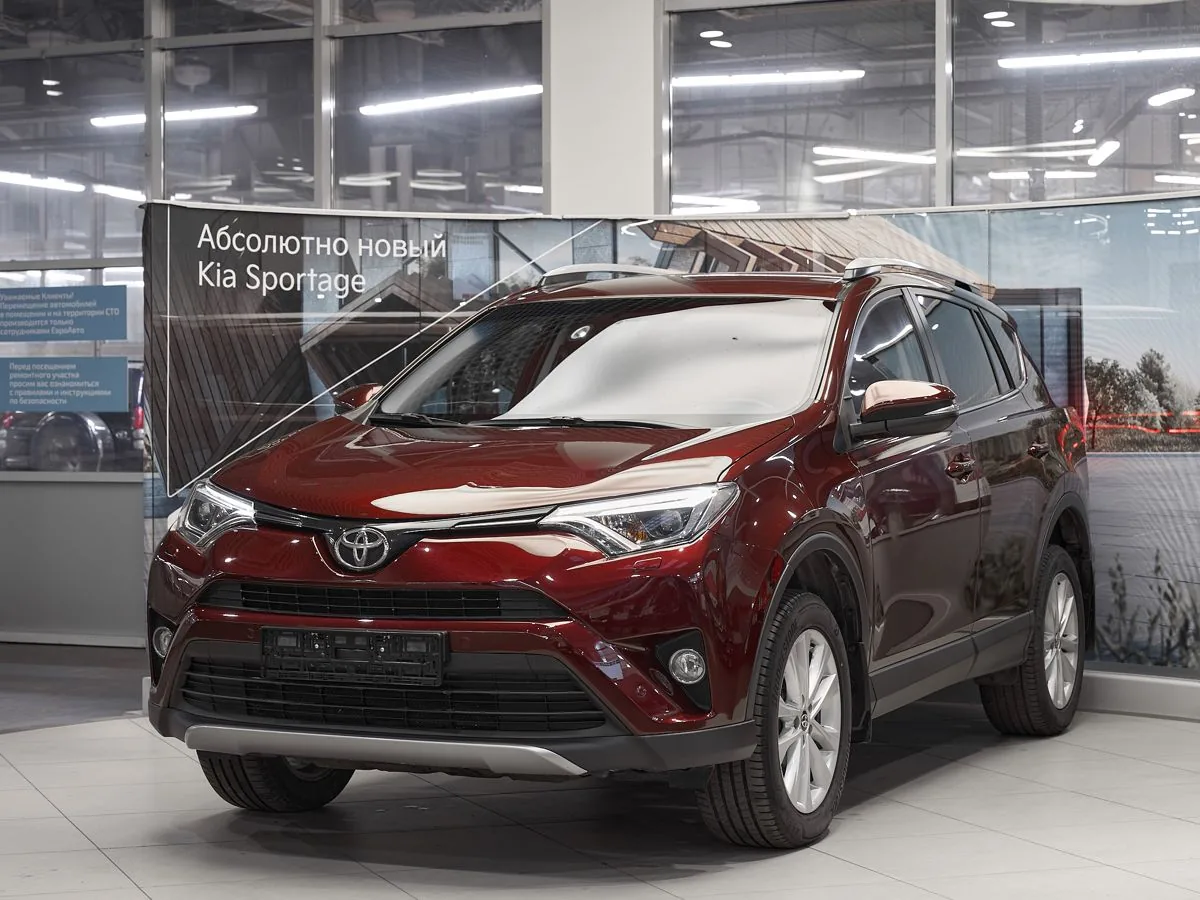 Toyota RAV4 2.0 CVT (146 л.с.) 4WD, 2018, фото 1