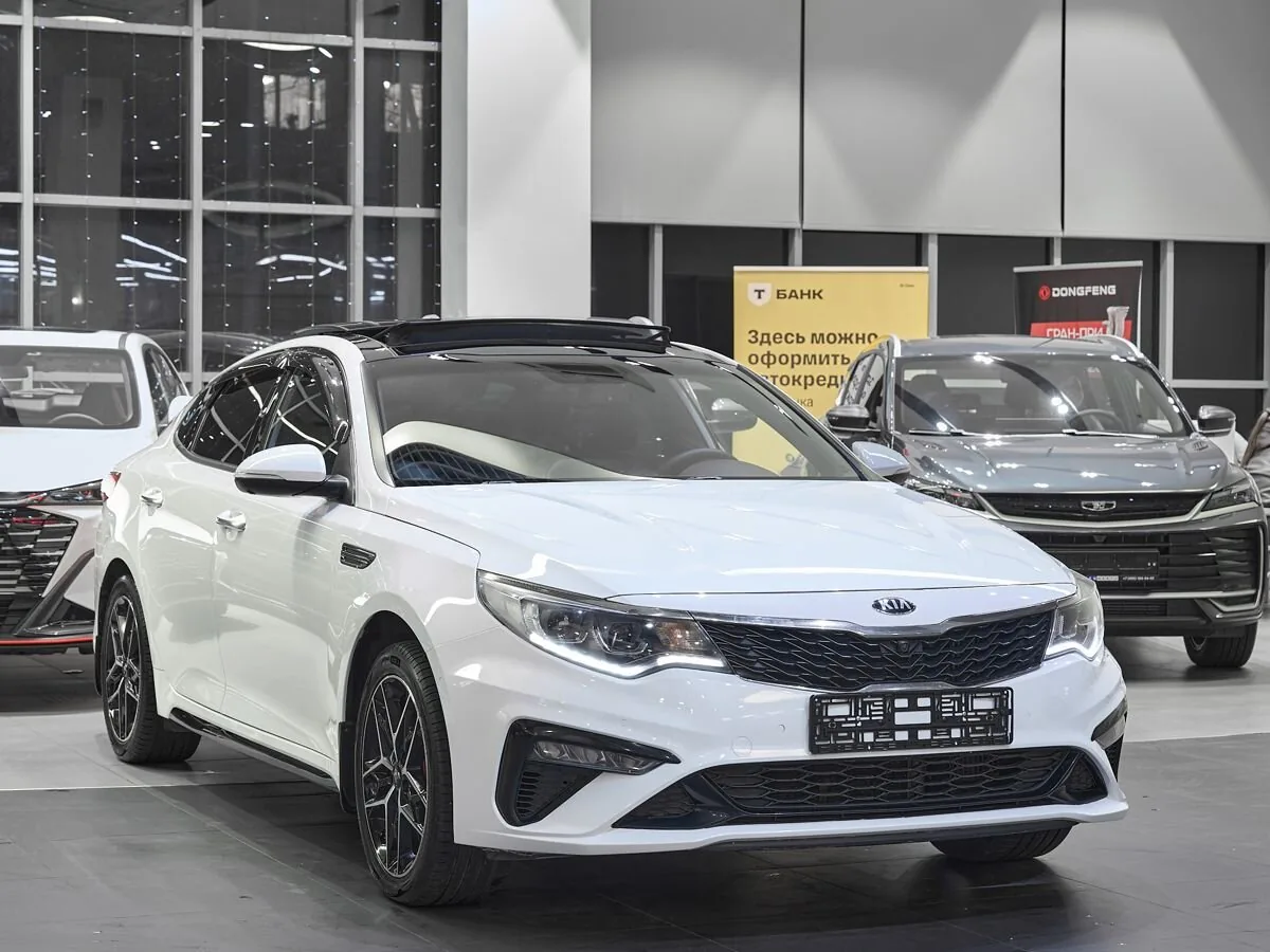 Kia Optima 2.0 AT (245 л.с.), 2018, фото 1