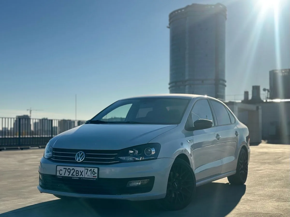 Volkswagen Polo 1.4 AT (125 л.с.), 2018, фото 1