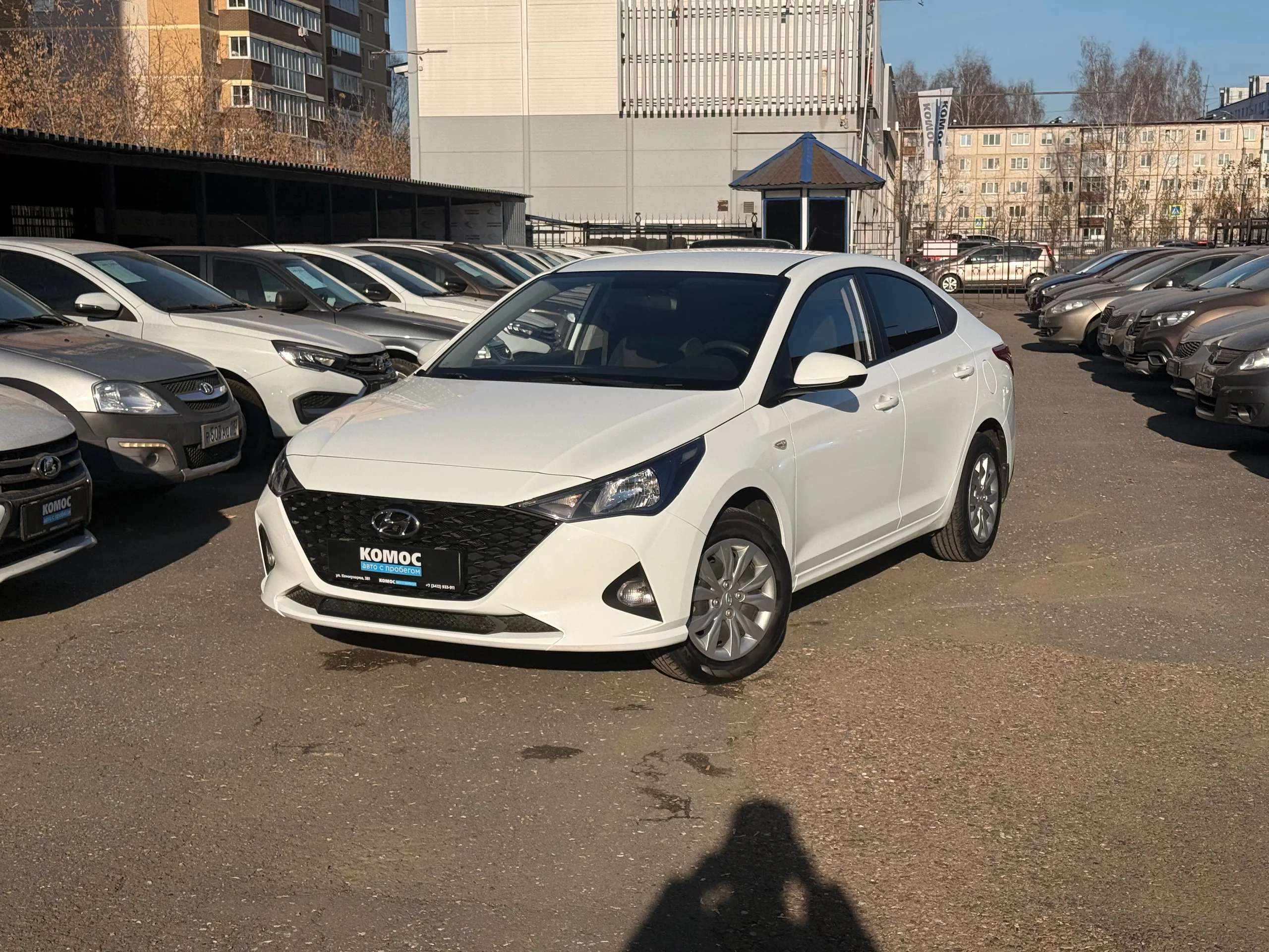 Hyundai Solaris 1.6 MT (123 л.с.), 2020, фото 1