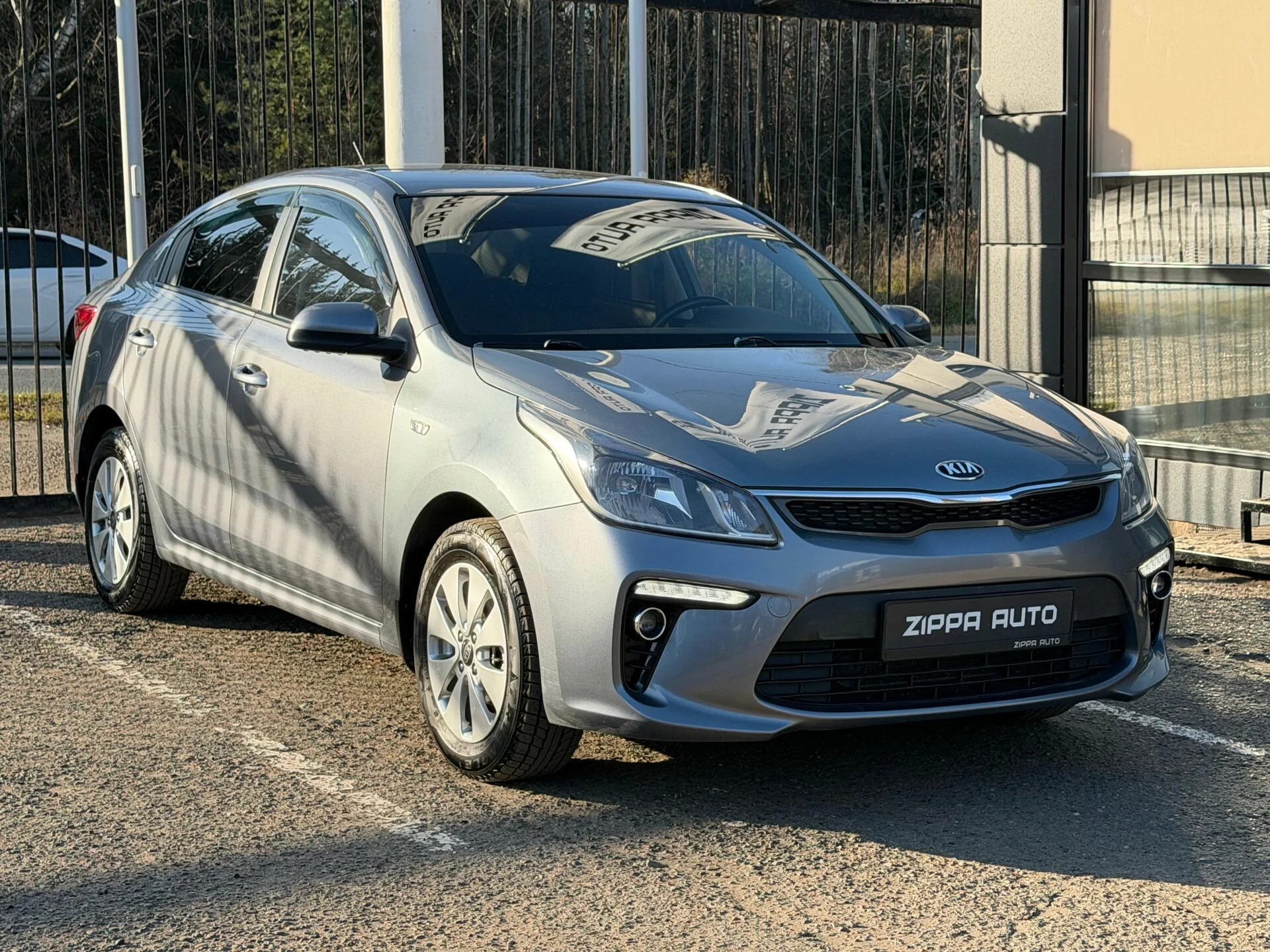 Kia Rio 1.6 AT (123 л.с.), 2018, фото 1