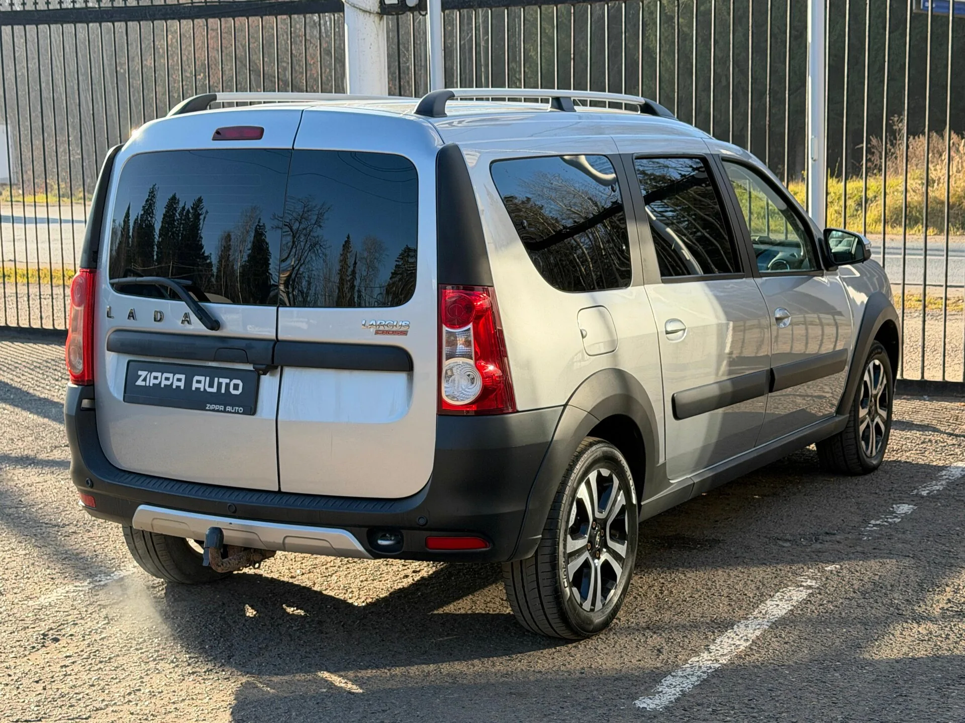 Фото 4 из 28