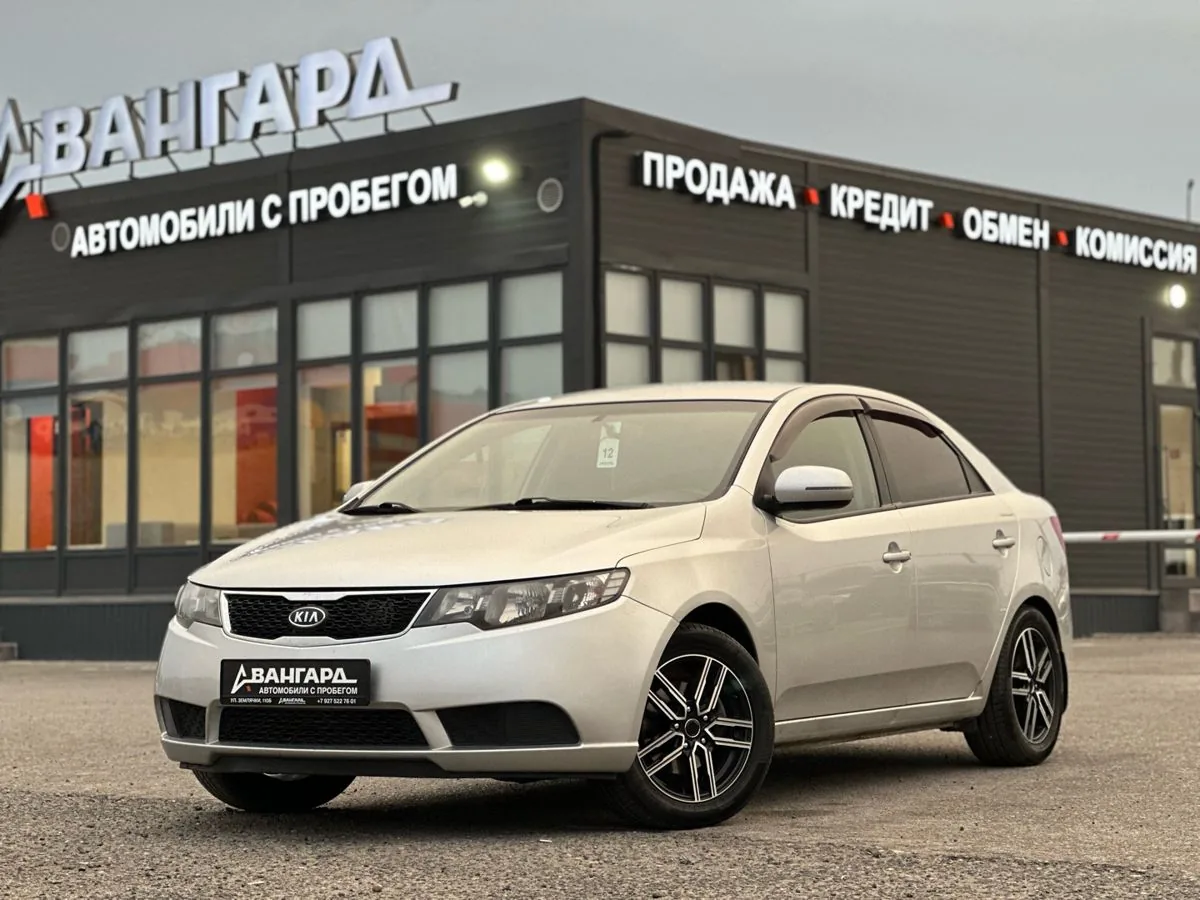 Kia Cerato 6-speed 1.6 MT (126 л.с.), 2012, фото 1