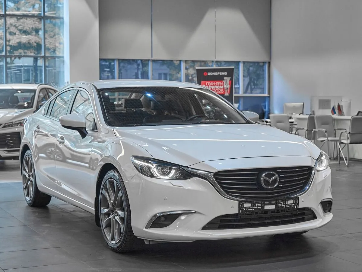 Mazda, 6, 2.0 л., АТ, 2015 г., 180 200 км, фото 1